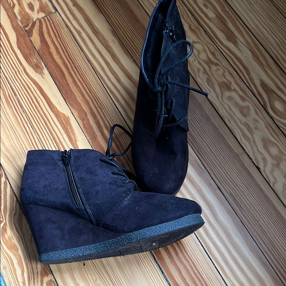 Merona Black Wedge Shoes